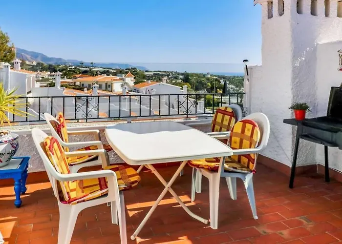 Capistrano Village B, 1 Bedroom + Free Wi-fi Апартаменты Нерха