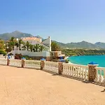 Capistrano Village B, 1 Bedroom + Free Wi-fi * Nerja