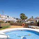 Capistrano Village B, 1 Bedroom + Free Wi-fi Daire *
