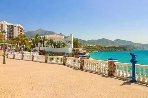 Capistrano Village B, 1 Bedroom + Free Wi-fi * Nerja